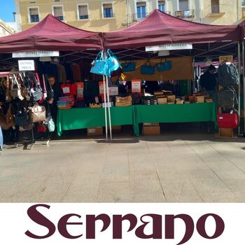 Ja tenim la nostra carpa muntada de la fira Fora Estocs a la plaça de la vila. T'esperem...

#modesserrano #modaserrano #vilafranca #vilafrancadelpenedes #bolsos #maletes #carteres #jaquetes #chaquetas #foraestocs